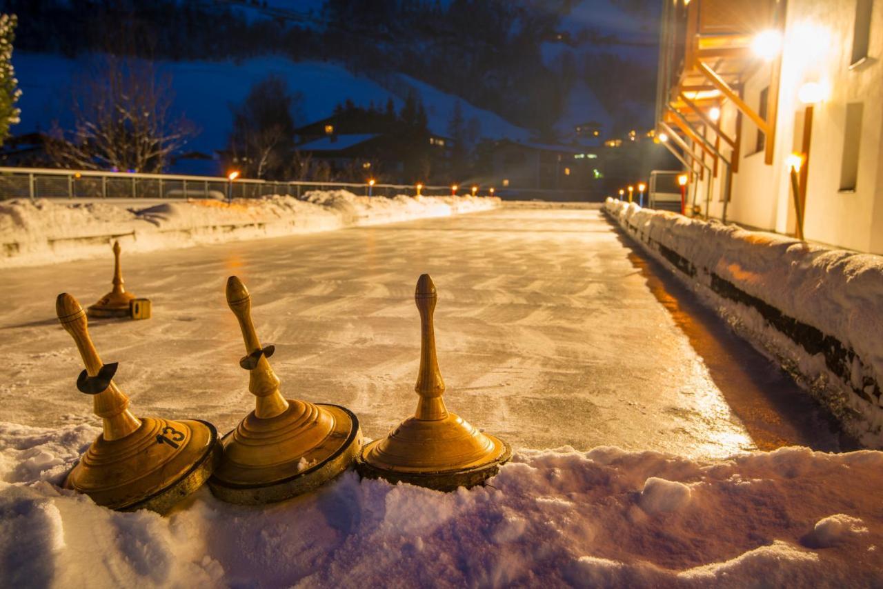 Hotel Das Gastein - Ganzjahrig Inklusive Alpentherme Gastein & Sommersaison Inklusive Gasteiner Bergbahnen バート・ホーフガシュタイン エクステリア 写真