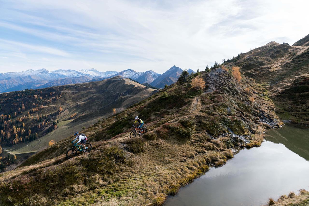 Hotel Das Gastein - Ganzjahrig Inklusive Alpentherme Gastein & Sommersaison Inklusive Gasteiner Bergbahnen バート・ホーフガシュタイン エクステリア 写真